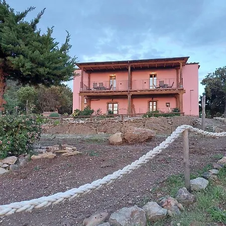 Farm stay Agriturismo Amandolo Cavo