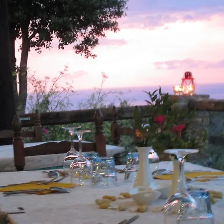 Agriturismo Amandolo קאבו